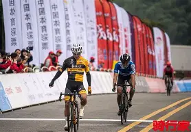 自行车超级杯上演强强对话，燕山犀牛队强势反弹塞外飞鹰队，团队配合流畅；外援联手发威的简单介绍-九游娱乐APP